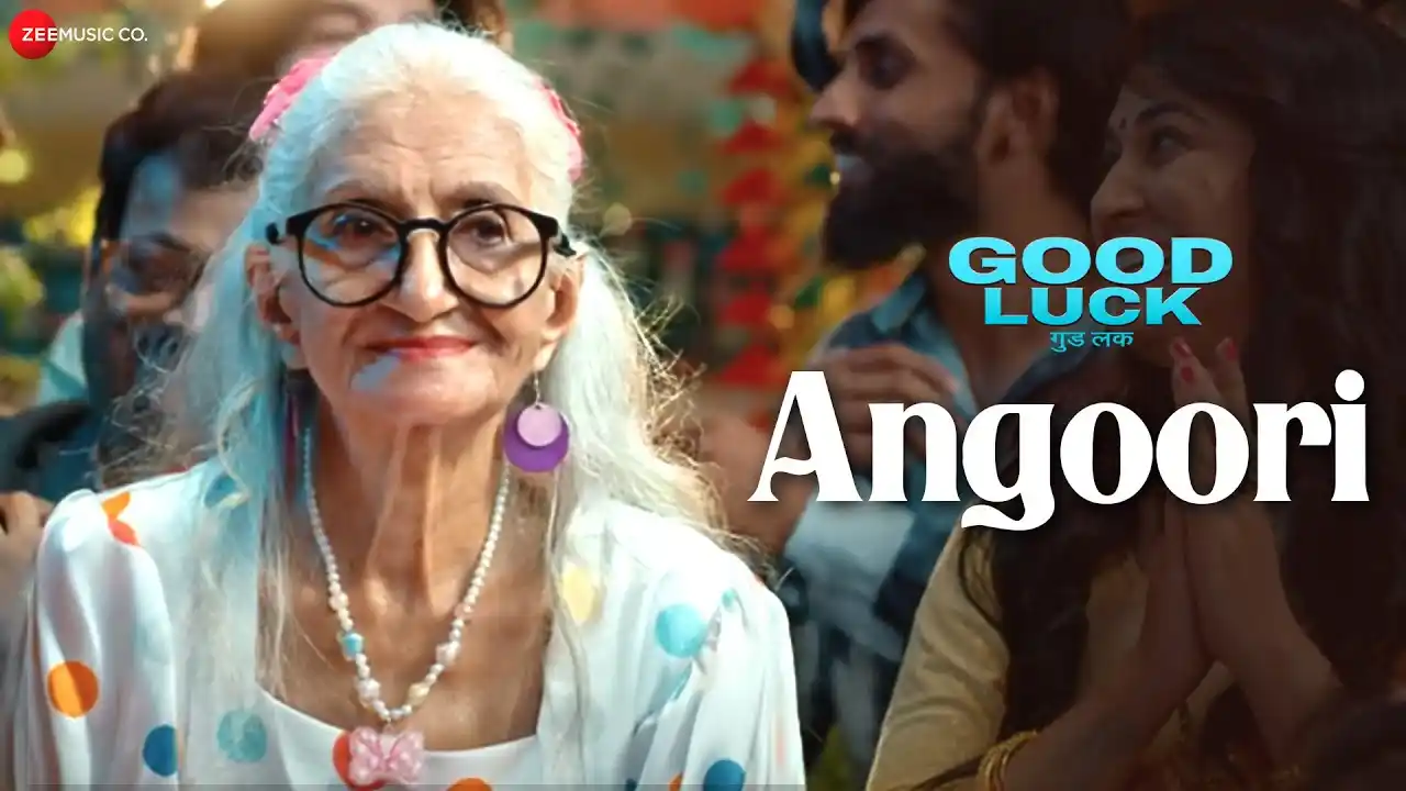 Angoori Song Poster from Good Luck