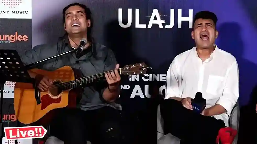 थोड़ा गलत इशारा है Thoda Galat Lyrics – Jubin Nautiyal